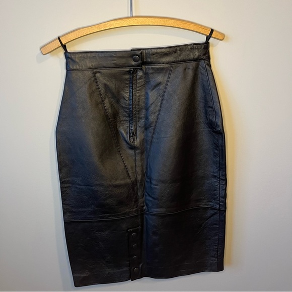 Vintage Paris Sport Club 100% leather skirt size xs - Picture 5 of 10